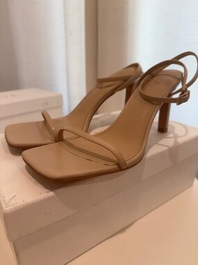 RAYE RYSH Nude Strappy Sandal Heel Sz 7.5